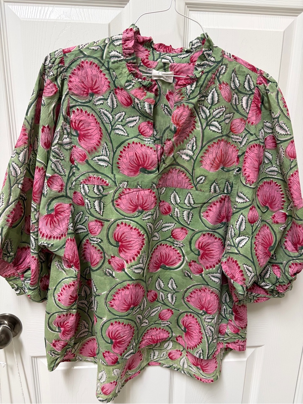Women's Green Block Print Floral Pink Puff-Sleeve Top